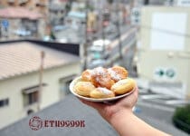 Pampuhy (Doughnuts) with apple jam filling